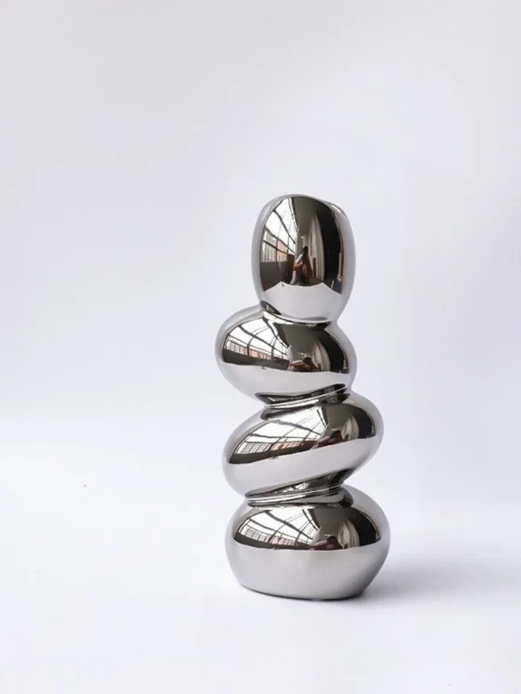 Vase | Superposition de galets en céramique
