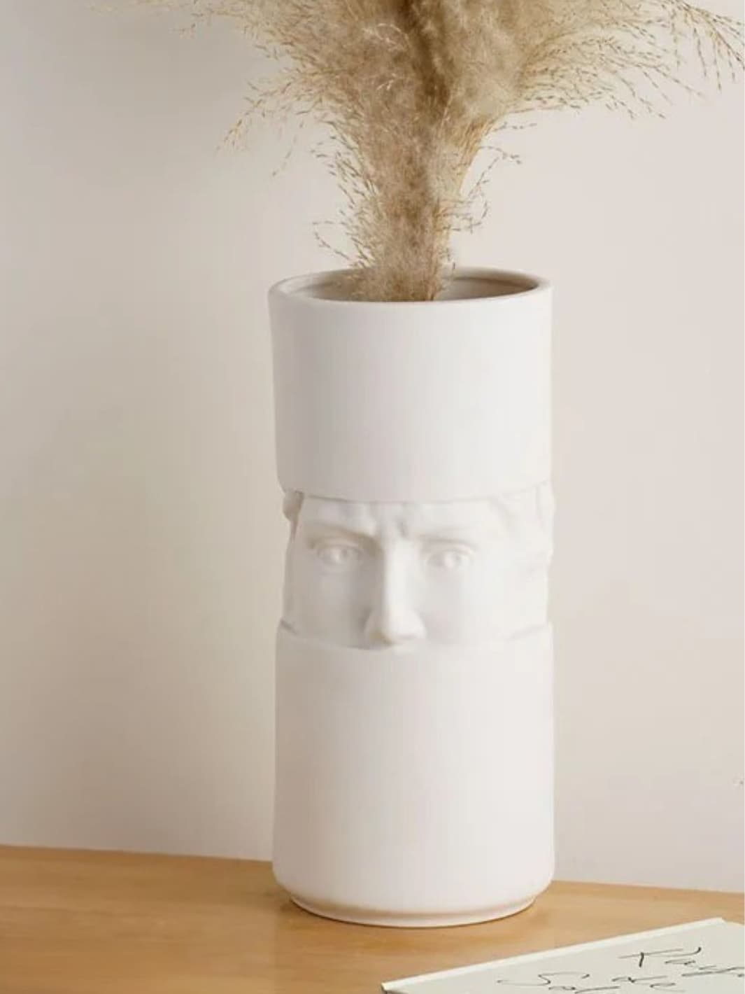 Vase | Visage de guerrier en céramique blanche style antique