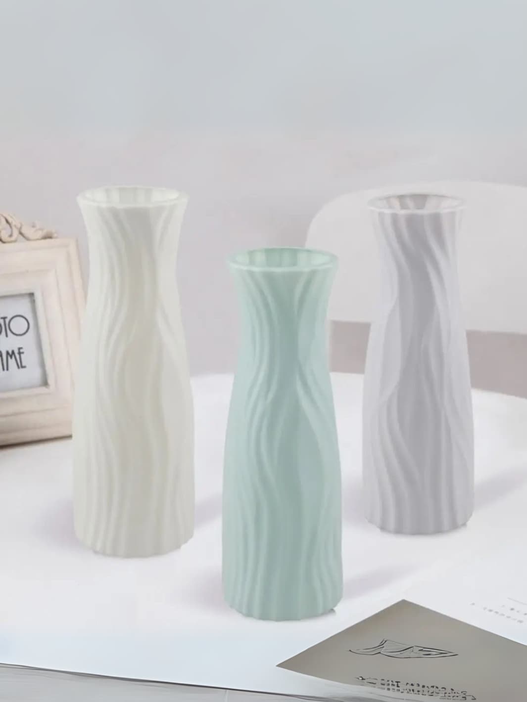 Vase | Silhouette ondulée imitation céramique unie