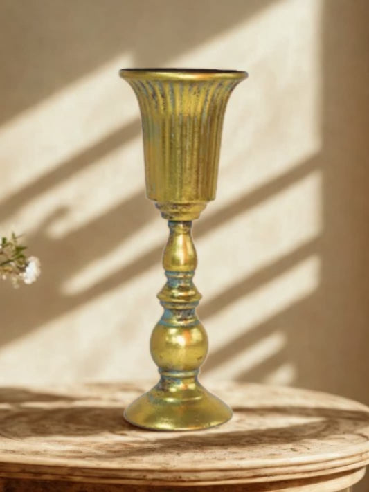Vase | Élément de table style romain doré