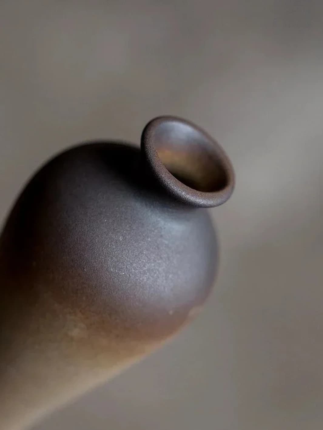 Vase | Mini soliflore zen en céramique noir