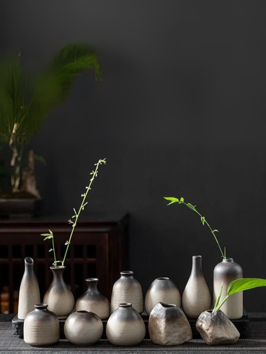 Vase | Pièce artisanale en céramique boule rétro