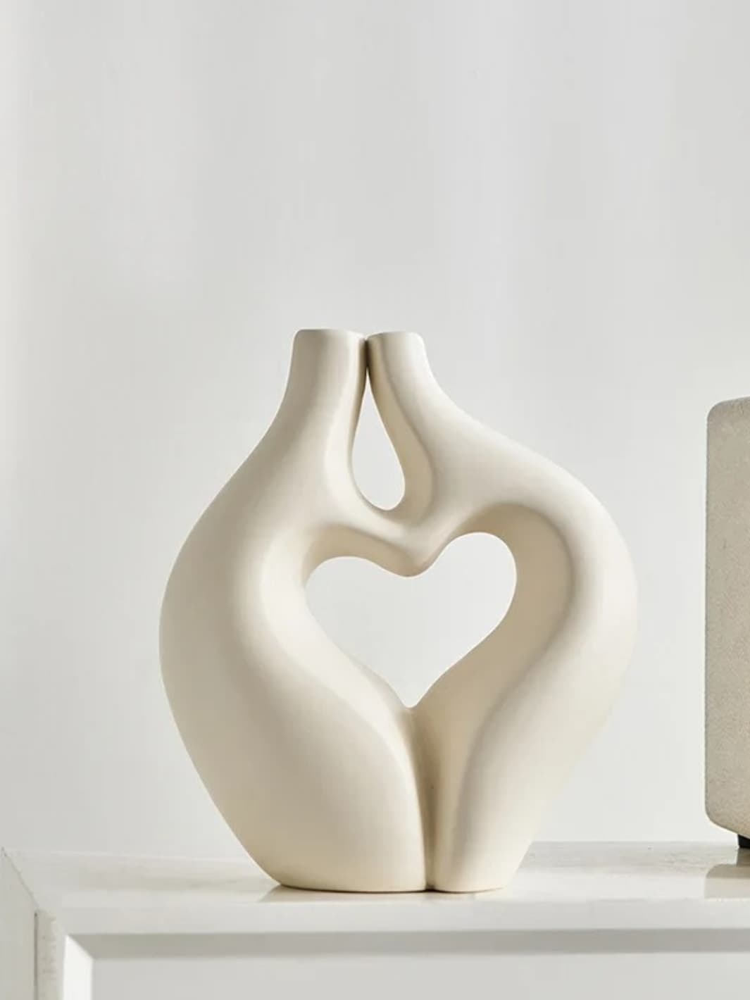 Vase | Sculpture abstraite couple en céramique crème
