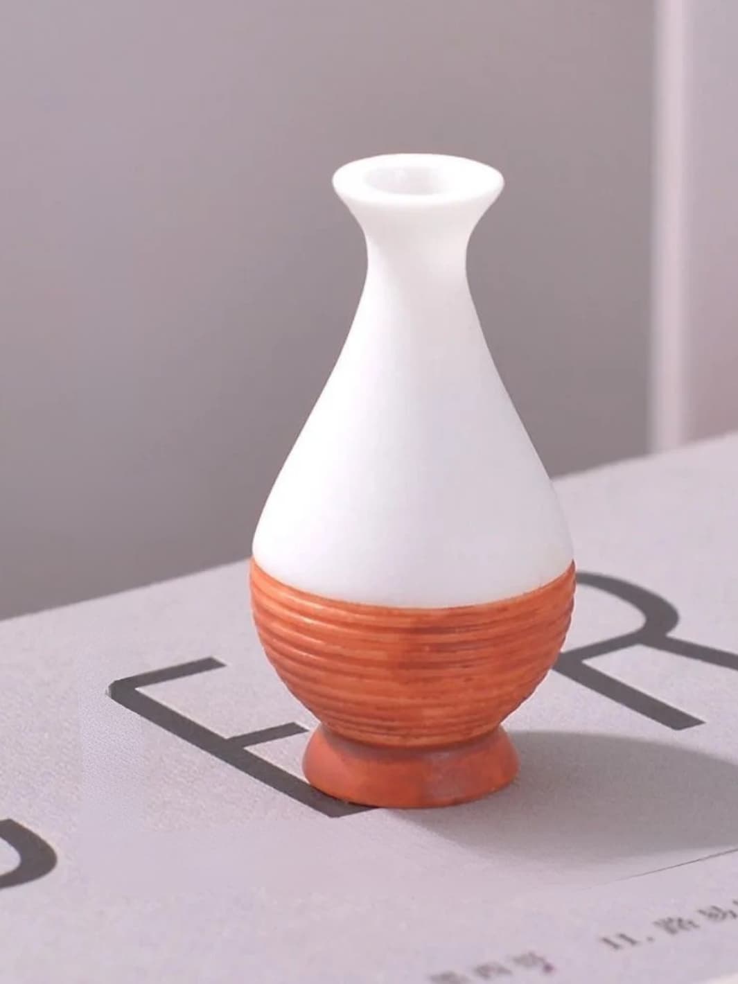 Vase | Miniature artisanal en résine bicolore