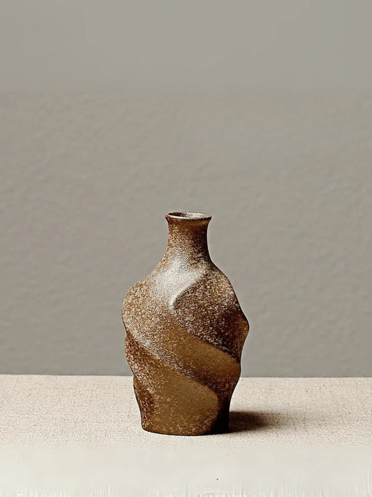 Vase | Céramique torsadée style japonais brut