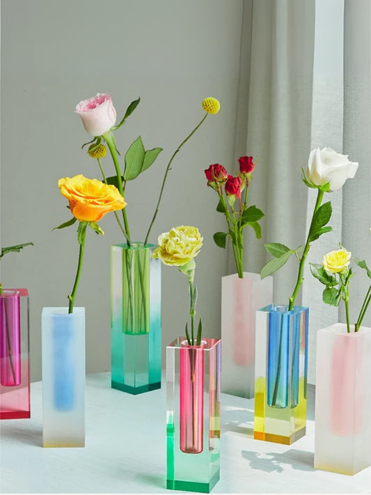 Vase | Acrylique design multicolore façon cristal nordique