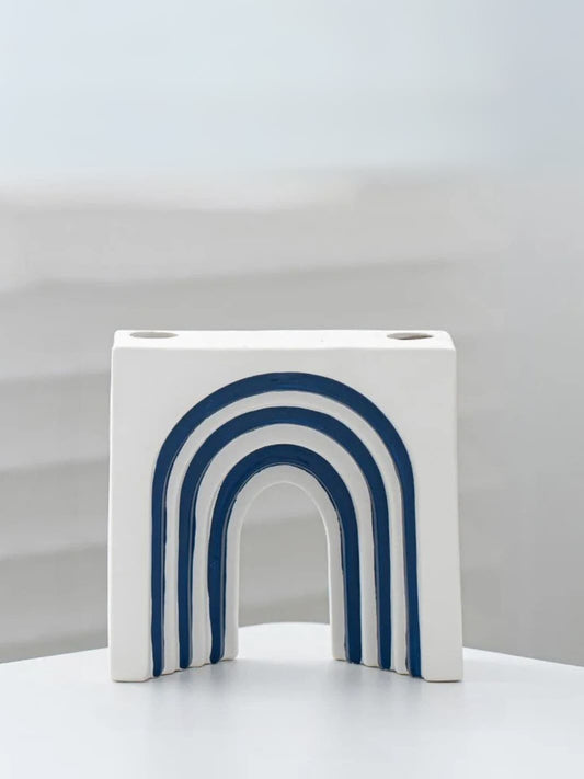 Vase | Petite arche blanche aux lignes bleues