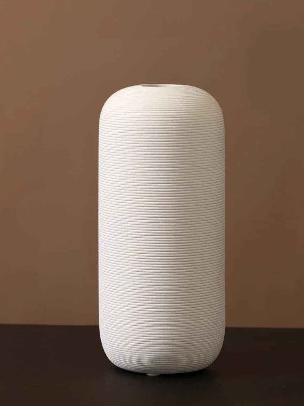 Vase | Cylindre blanc zen nervuré