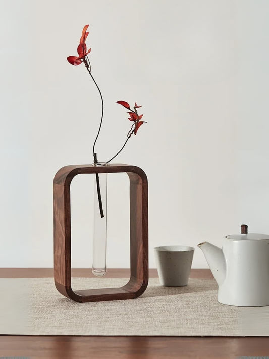 Vase | Tube en verre et cadre bois foncé