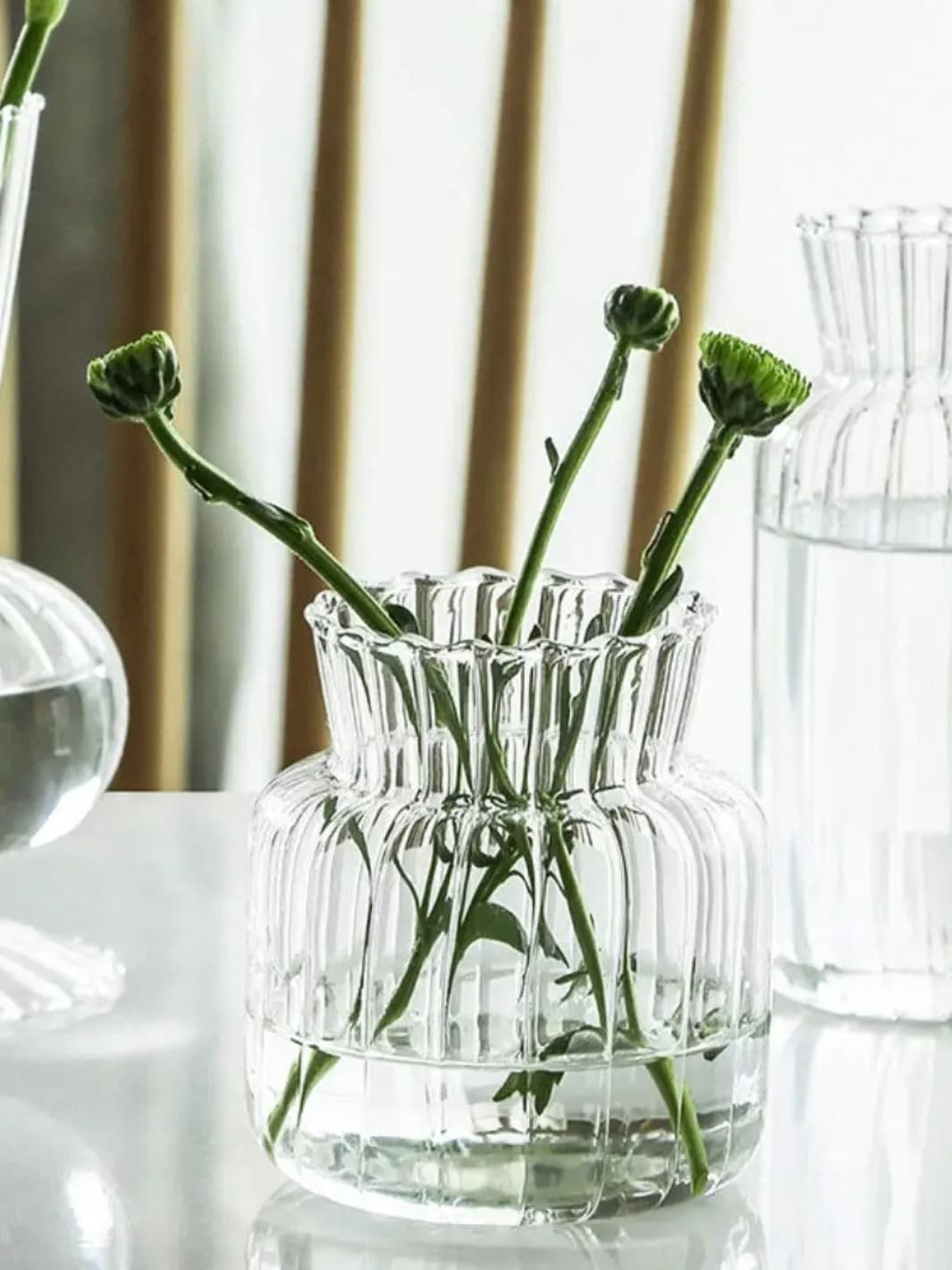 Vase | Soliflore cannelé en verre transparent