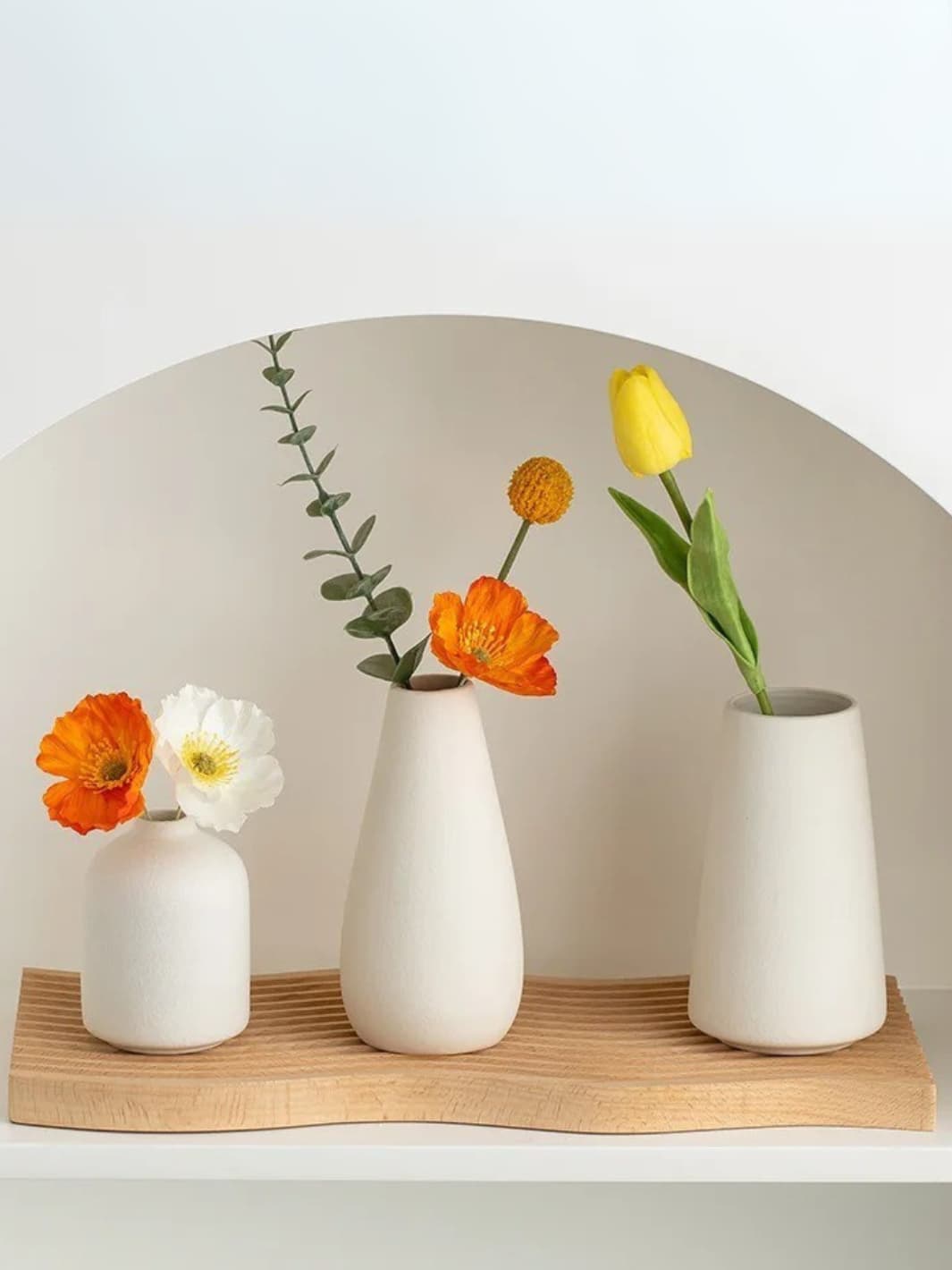 Vase | Contenant arrondi en céramique brute
