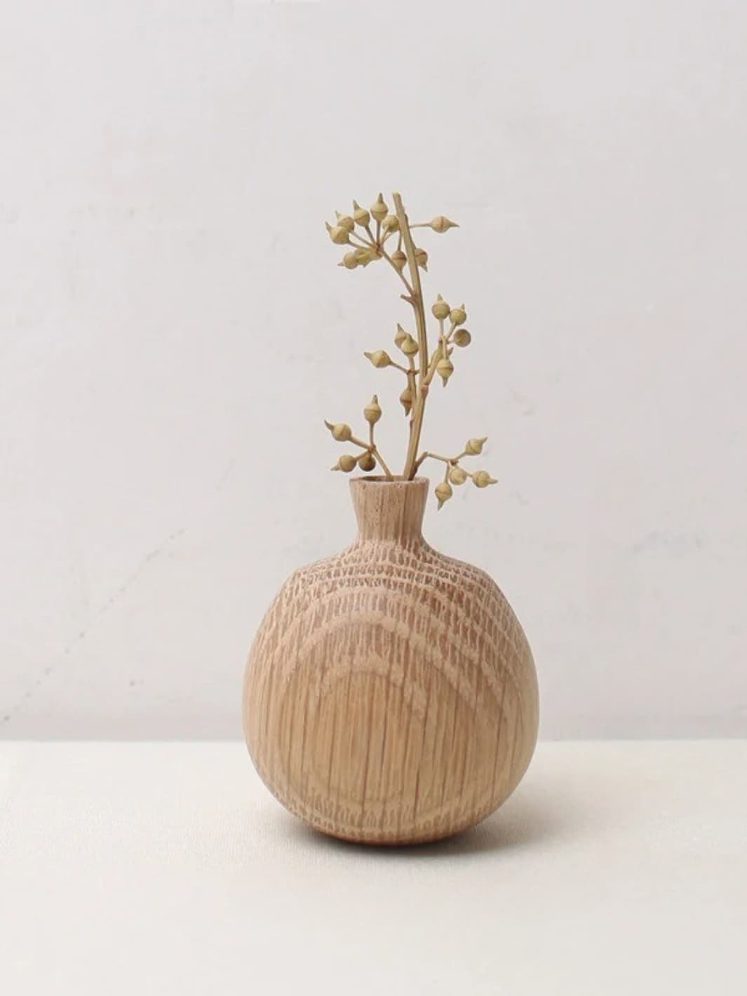 Vase | Soliflore boule en bois naturel sculpté