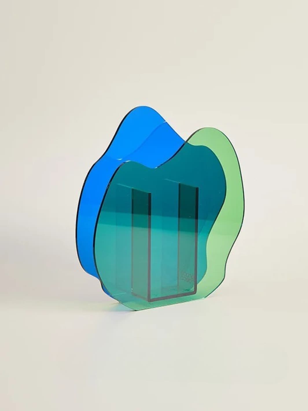 Vase | Design ondulé en acrylique coloré