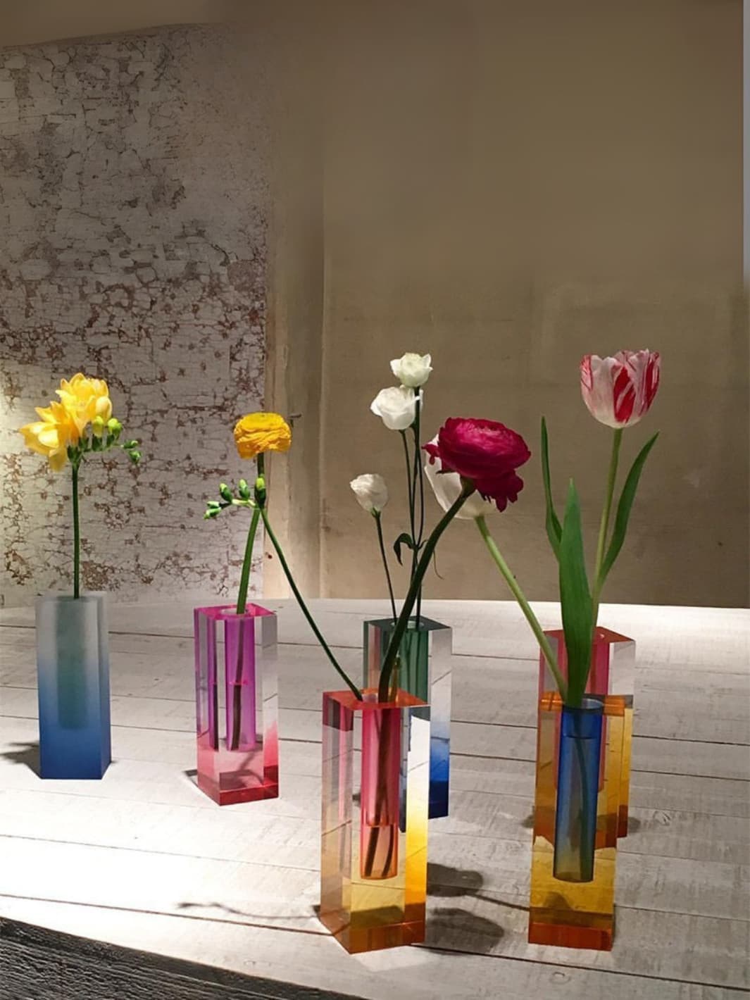 Vase | Acrylique design multicolore façon cristal nordique