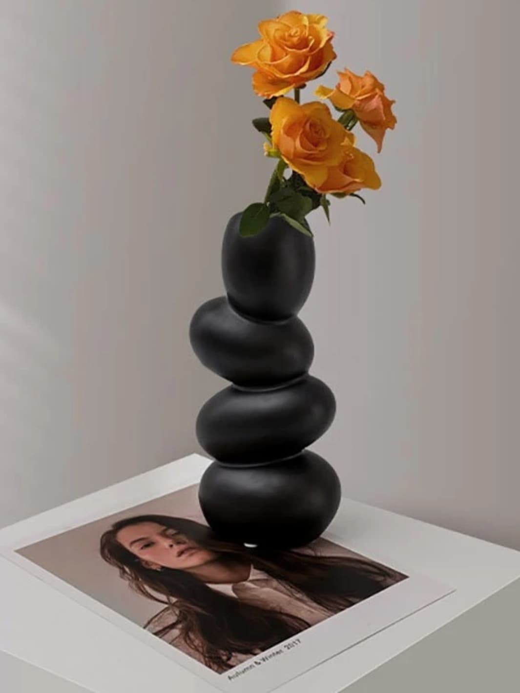Vase | Superposition de galets en céramique