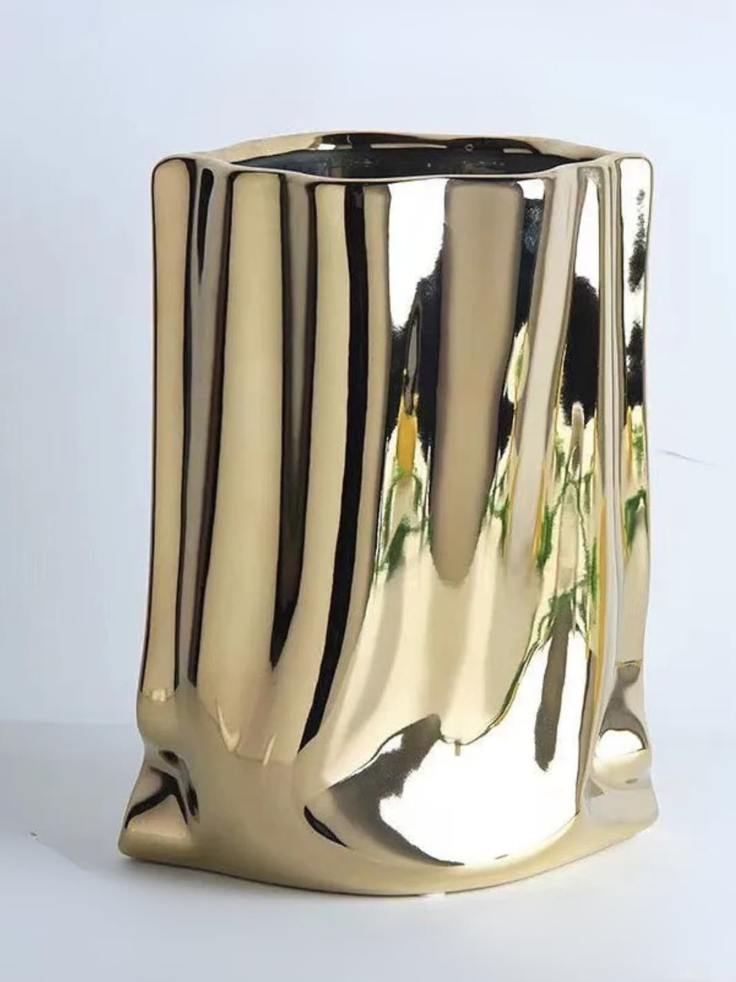 Vase | Drapé métallique doré effet froissé