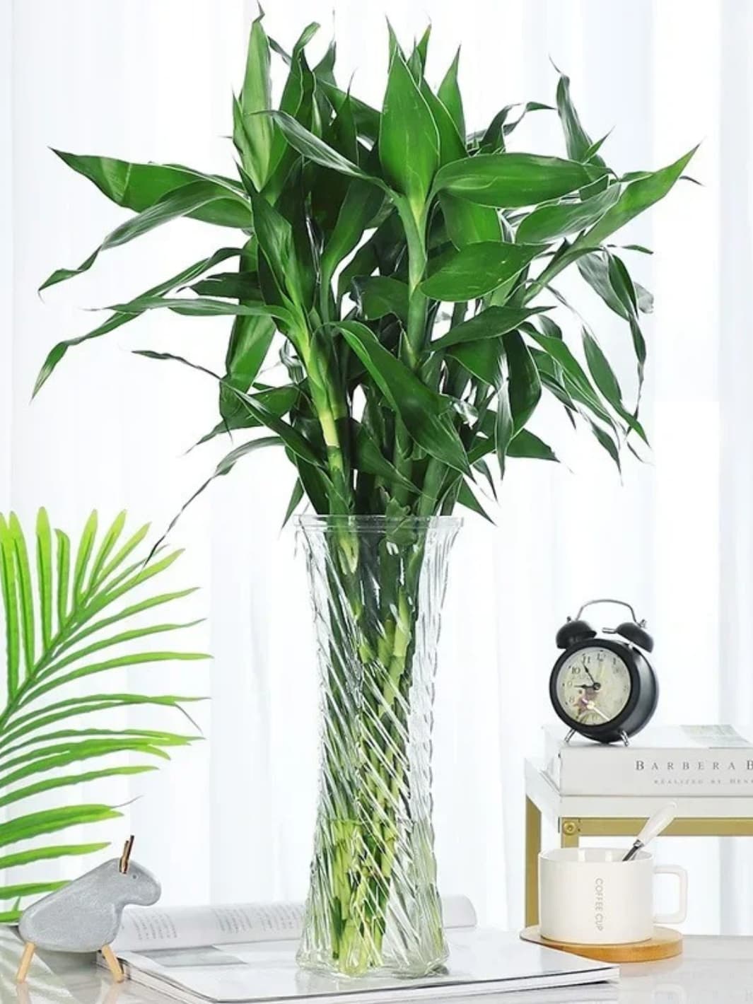 Vase | Grand cylindre torsadé en verre