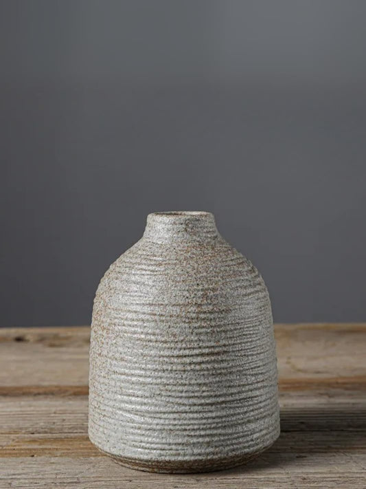 Vase | Petit vase nervuré noir style japonais