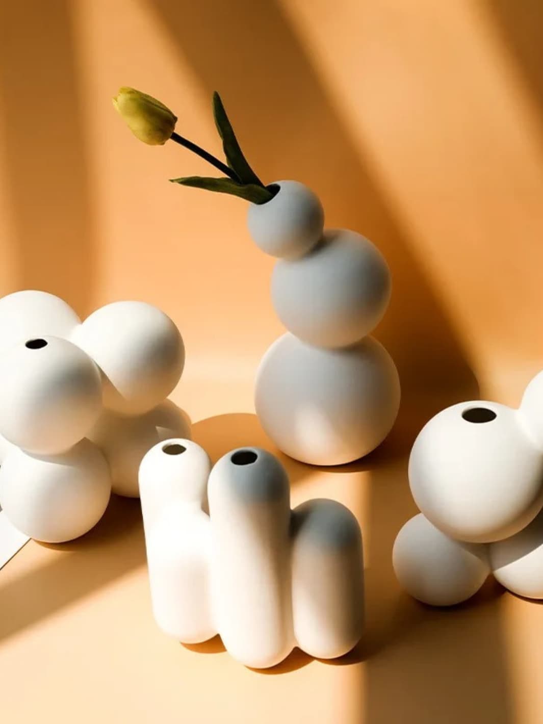 Vase | Blanc sculptural en céramique mate