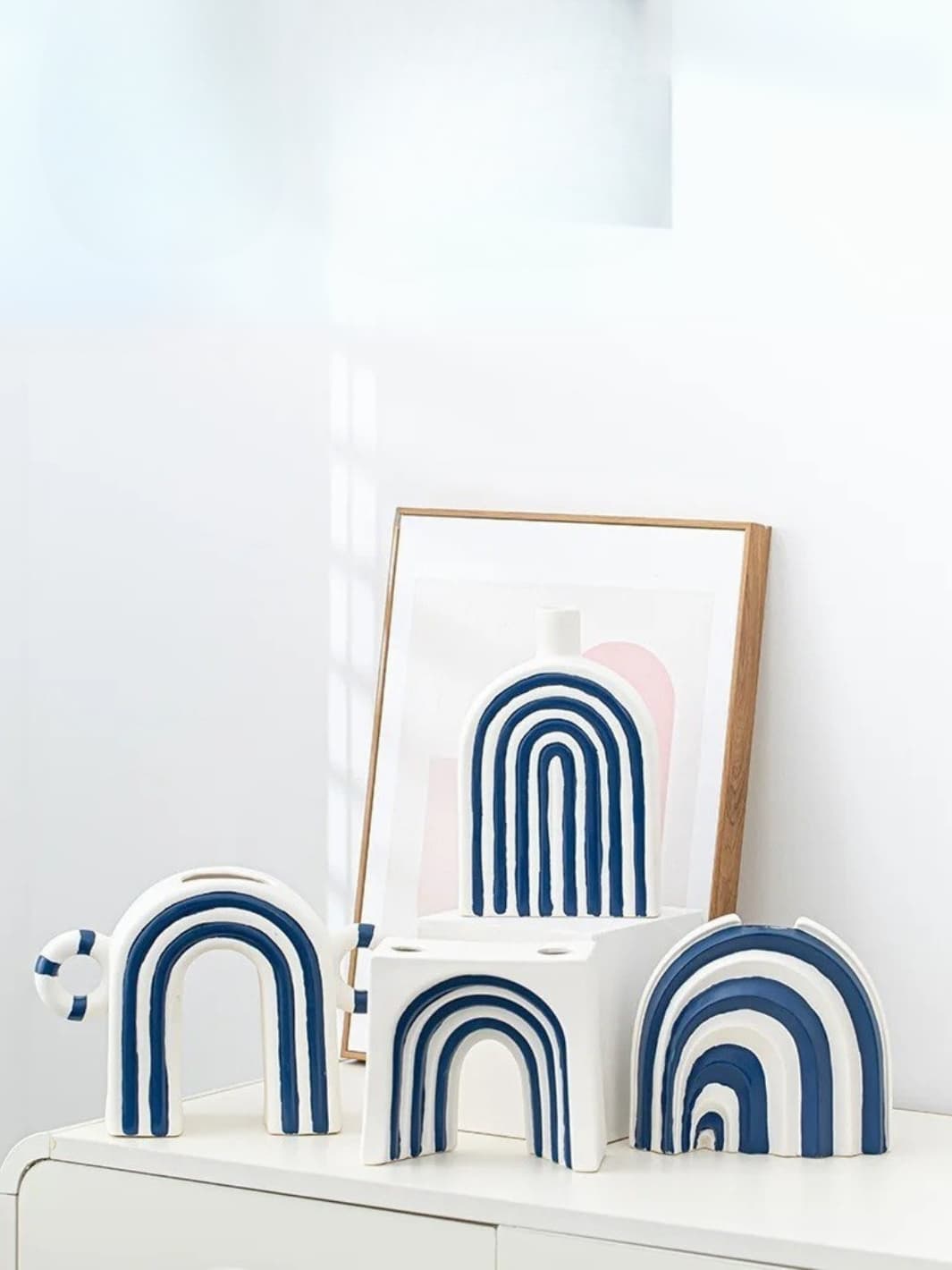 Vase | Petite arche graphique à anses rayées