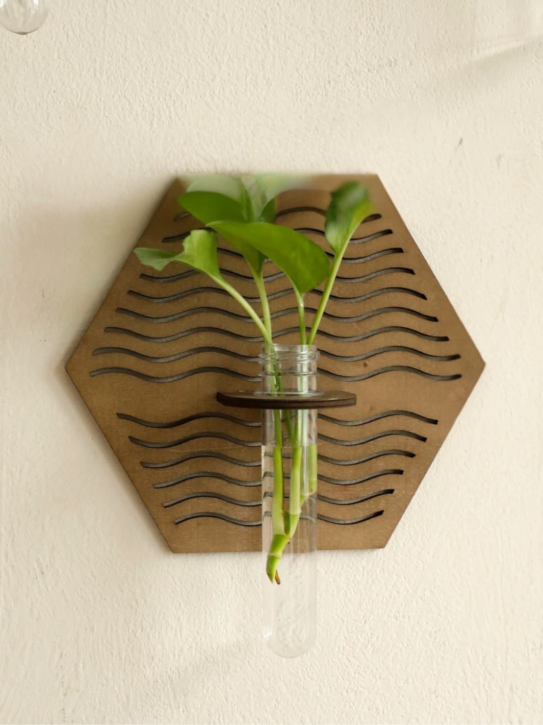 Vase | Tube mural en bois design