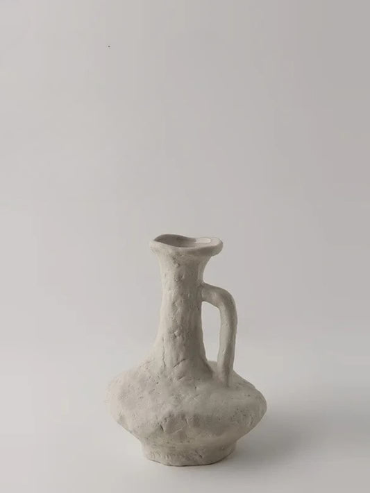 Vase | Cruche blanche artisanale en céramique mate