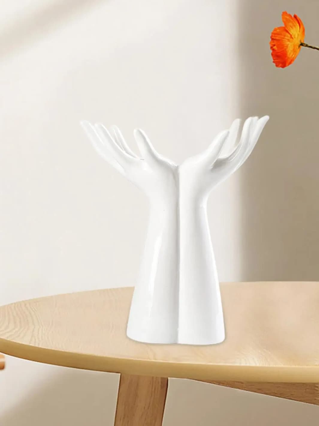 Vase | Mains ouvertes en céramique blanche
