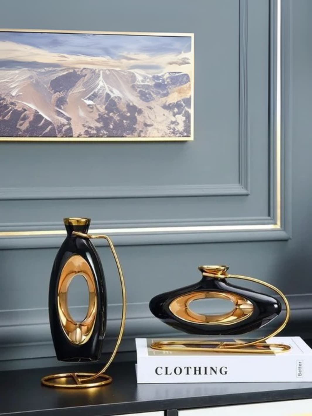 Vase | Sculptural noir et doré moderne