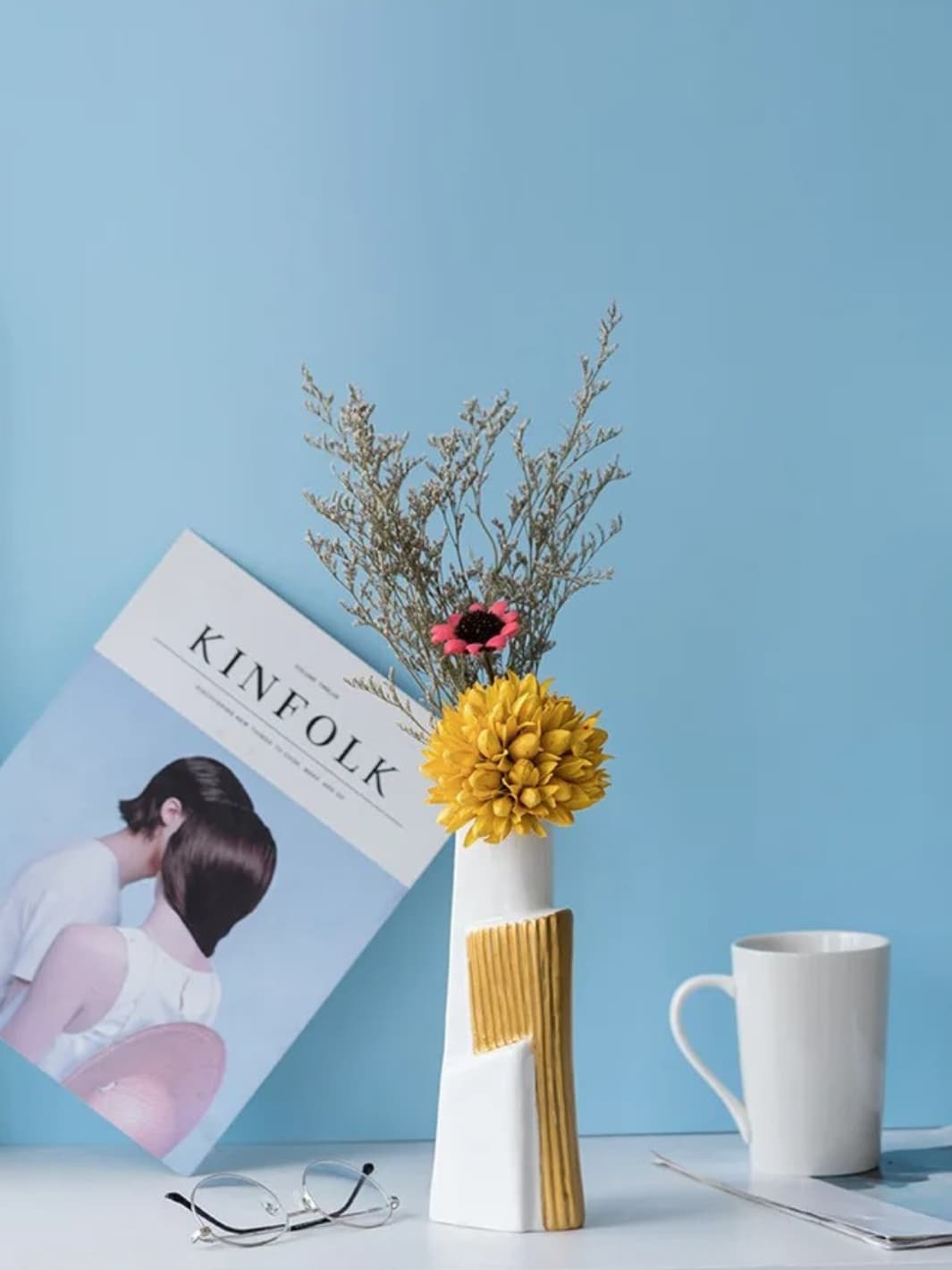 Vase | Décoration géométrique blanche et dorée en céramique