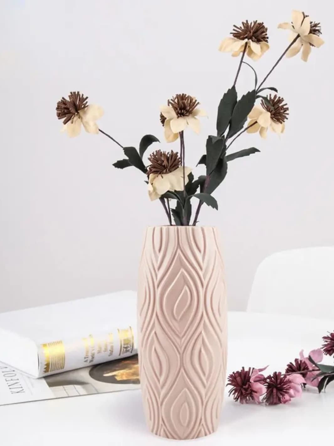 Vase | Cylindre plastique relief nordique