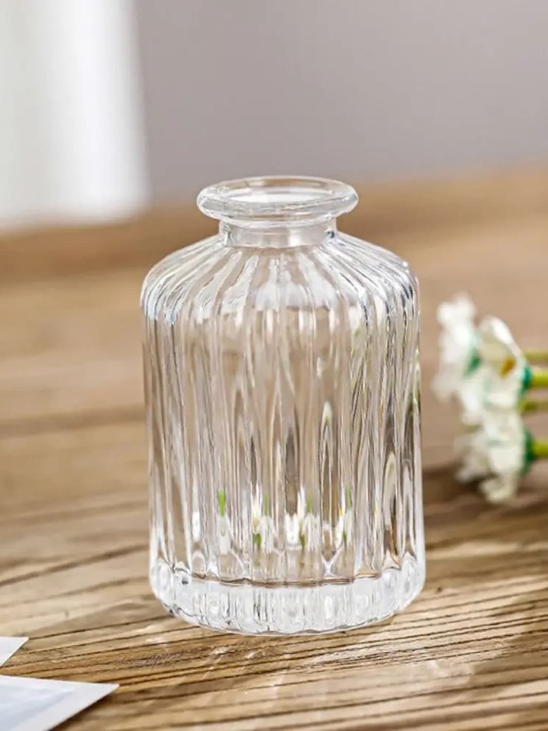 Vase | Fiole rétro gravée en verre transparent