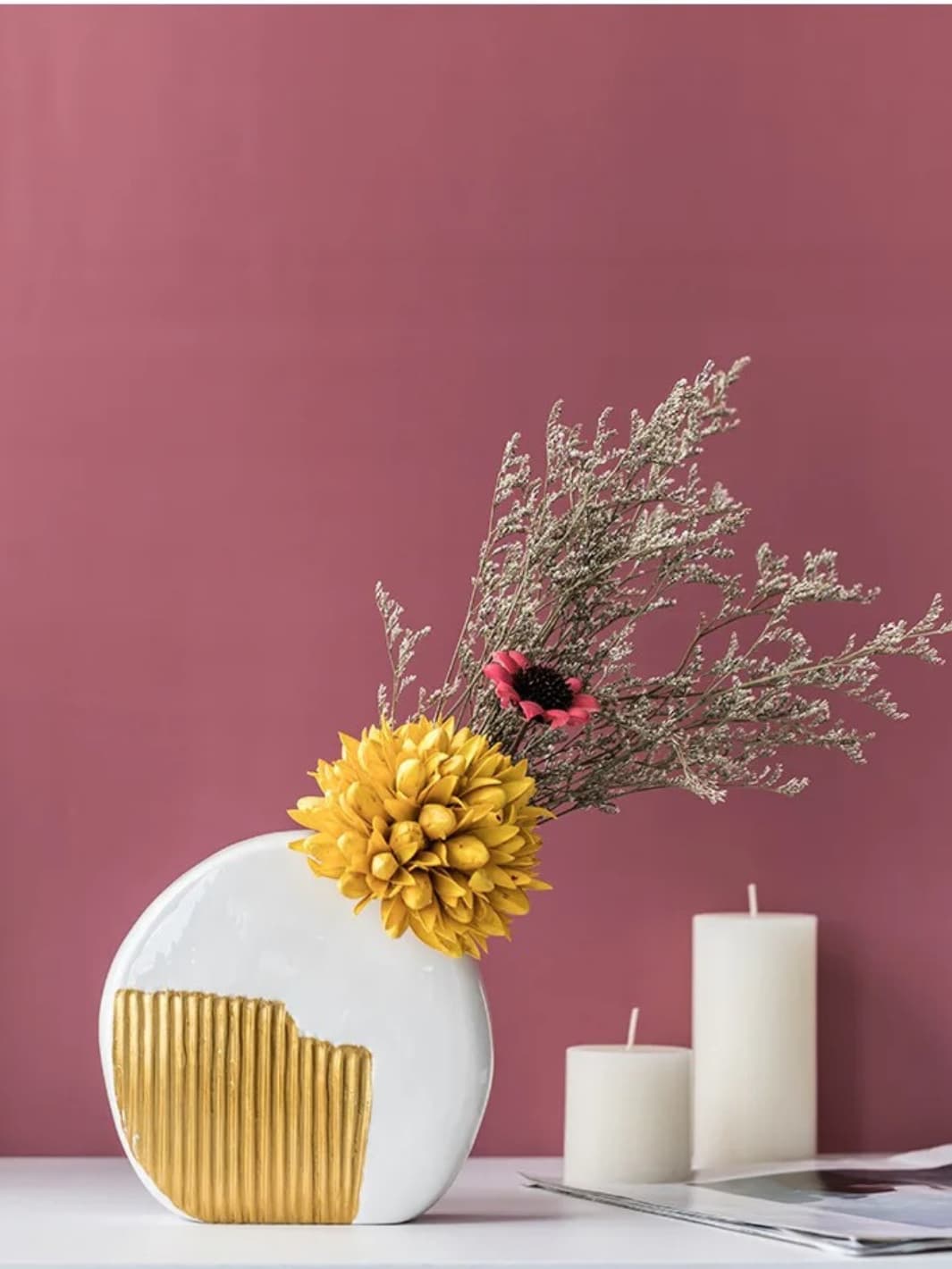 Vase | Pot blanc et doré en céramique à rayures géométriques