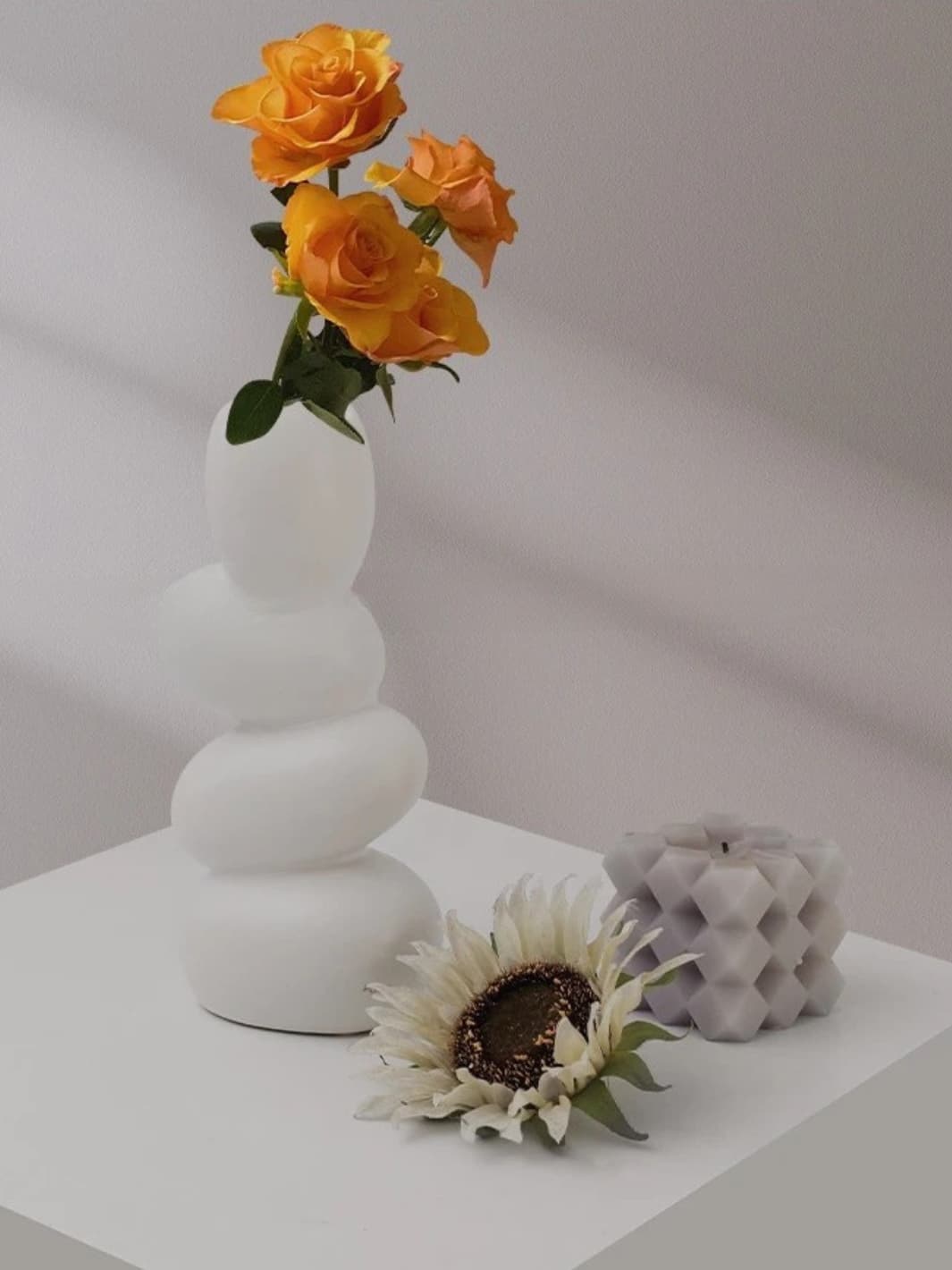 Vase | Superposition de galets en céramique