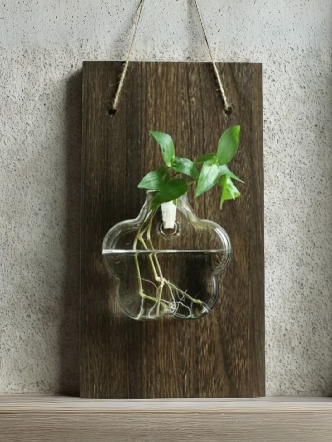 Vase | Suspension mural bois et verre