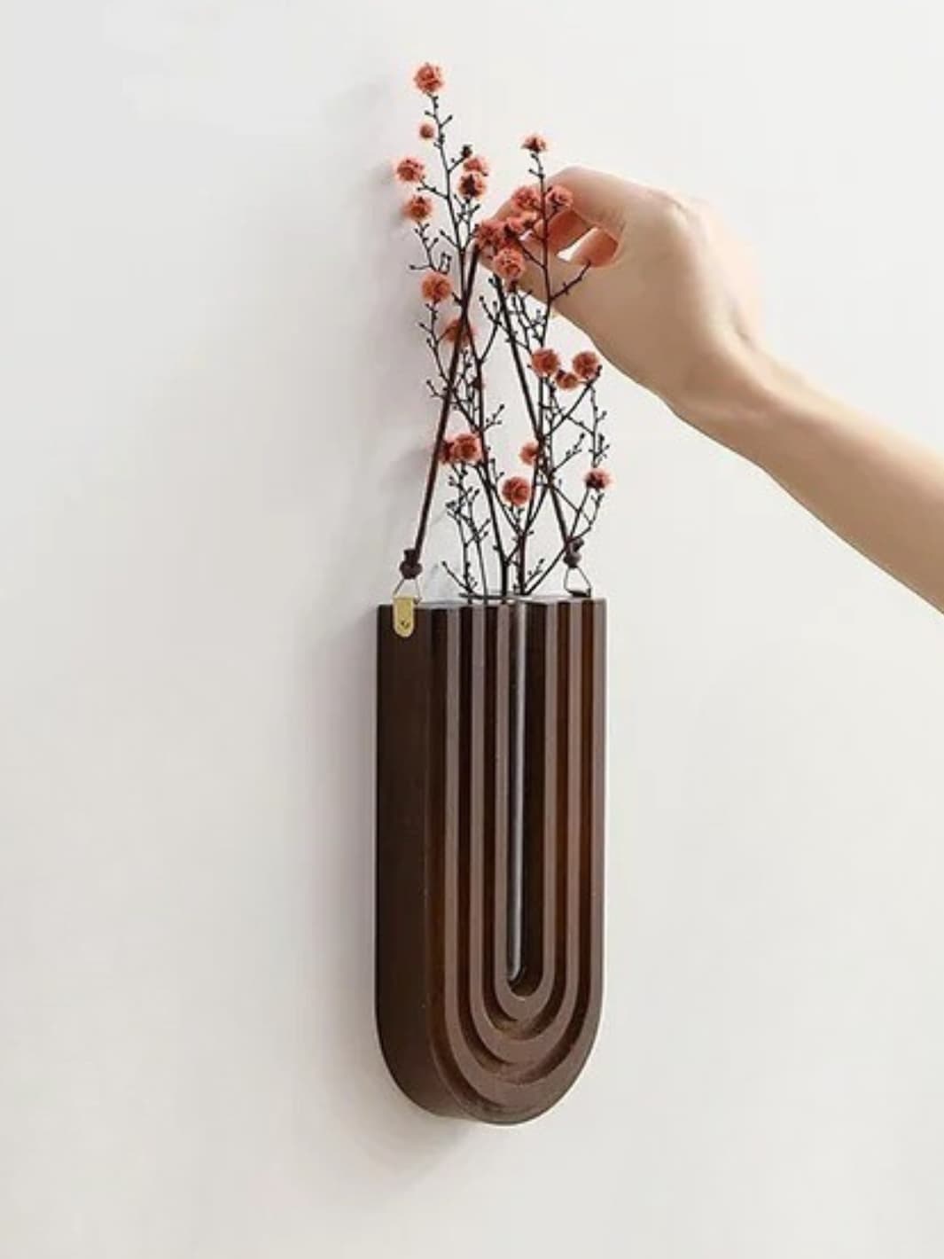 Vase | Suspension murale en bois clair