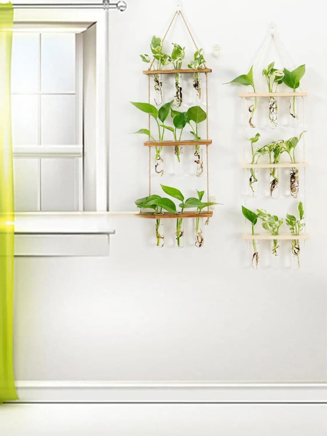 Vase | Suspension murale à tubes en bois