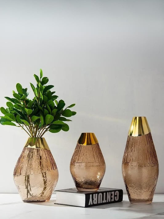 Vase | Pot en verre texturé marron à col doré