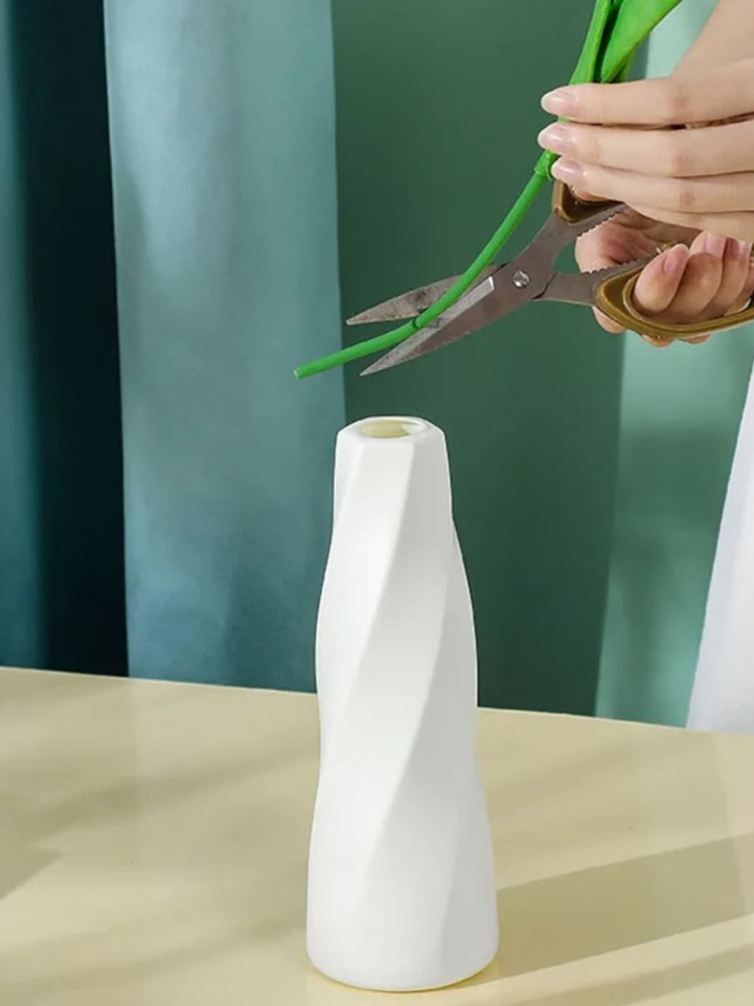 Vase | Pot torsadé moderne
