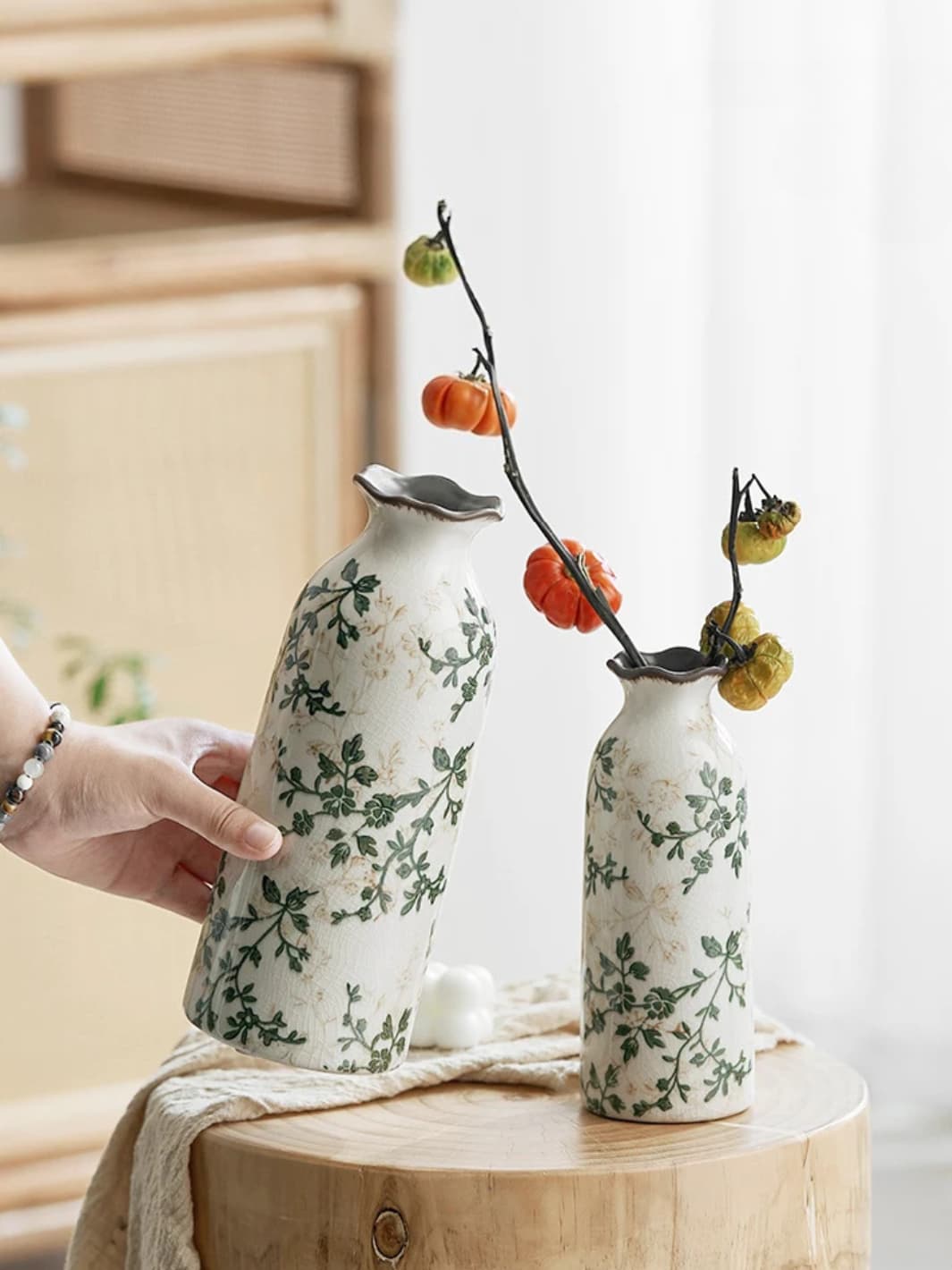 Vase | Motif fleuri pastoral en céramique vintage