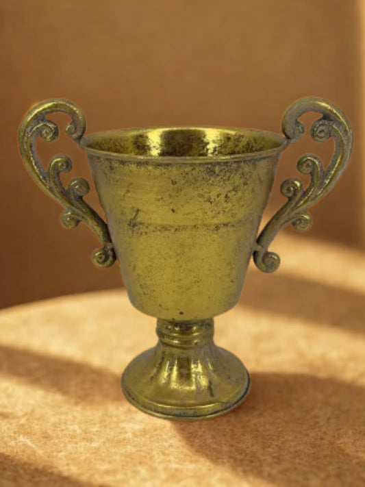 Vase | Verre grec doré à pied martelé