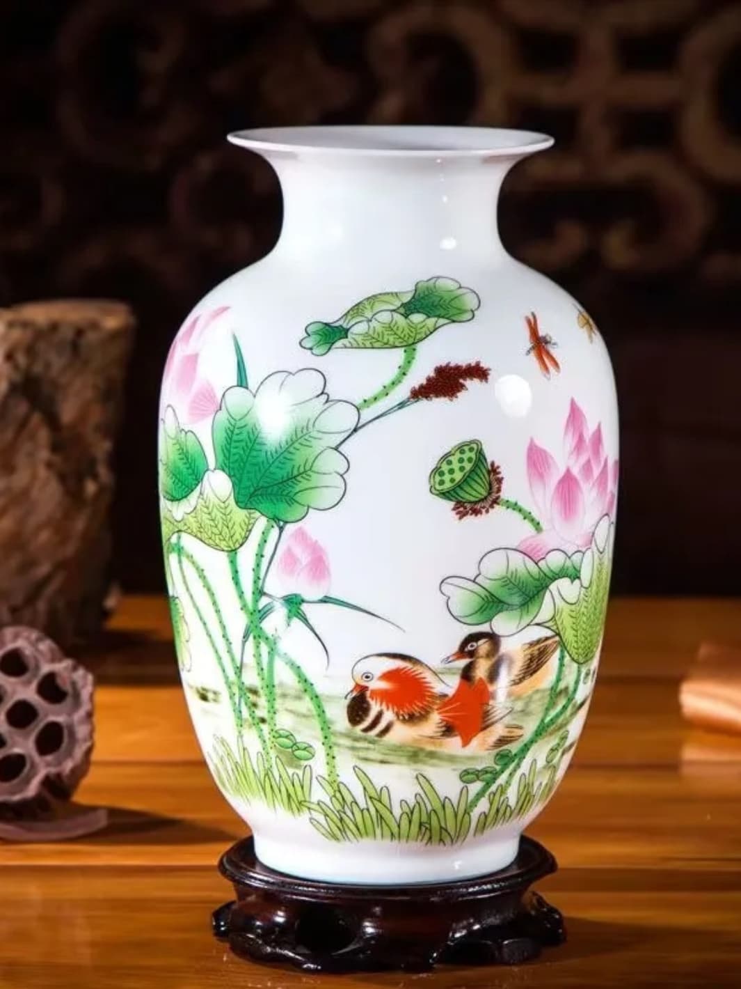 Vase | Scène de vie peinte sur céramique