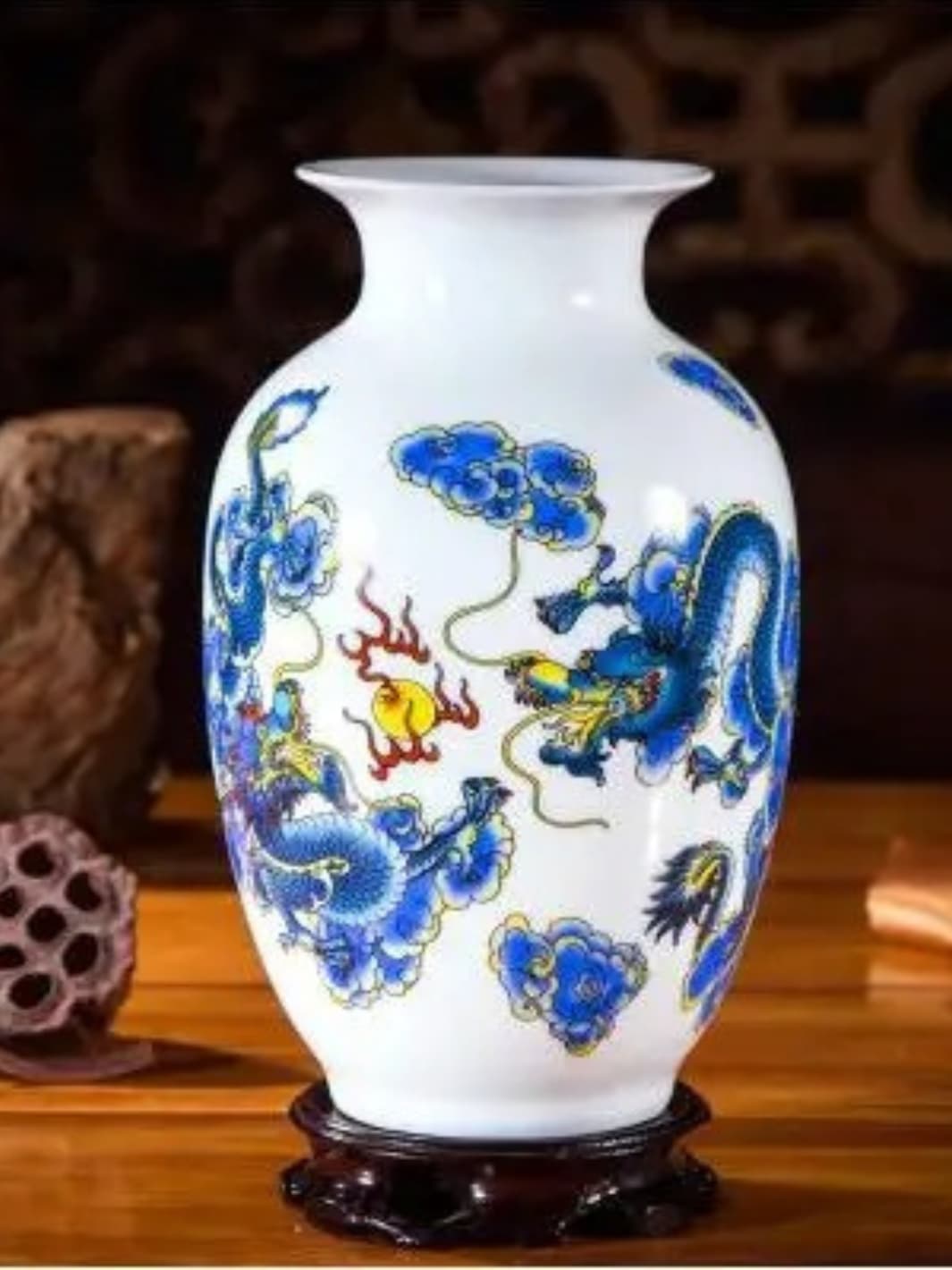 Vase | Scène de vie peinte sur céramique