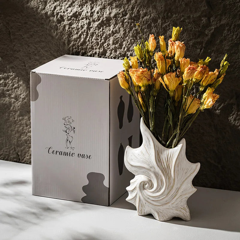Vase | Éclat de coquillage en céramique blanche